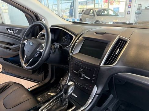 Used 2016 Ford Edge Titanium w/ Equipment Group 302A image 29