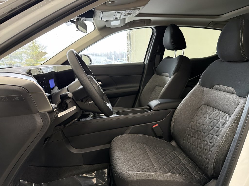 Certified 2026 Nissan Kicks SV w/ SV Premium Package AWD/4WD image 22