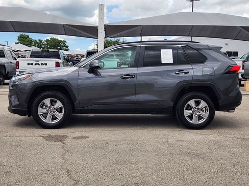 Used 2025 Toyota RAV4 XLE FWD image 4