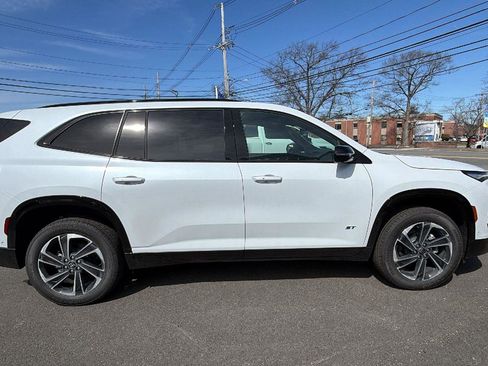 New 2026 Buick Enclave Sport Touring w/ Super Cruise Package image 8