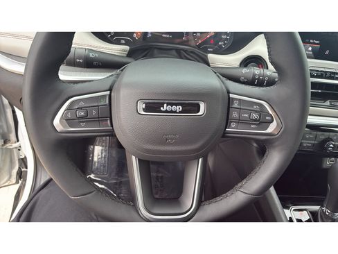 Used 2025 Jeep Compass Limited AWD/4WD image 40