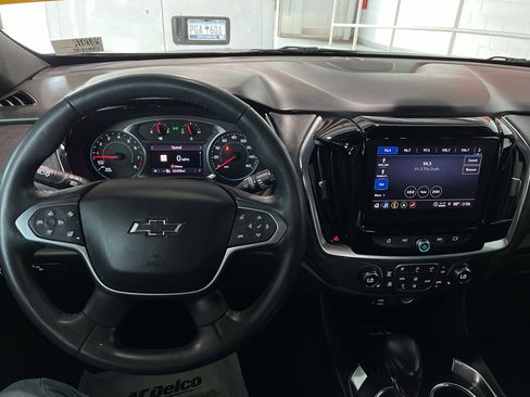 Used 2022 Chevrolet Traverse RS AWD/4WD image 18