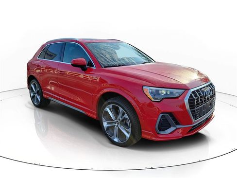 Used 2021 Audi Q3 2.0T Premium w/ Convenience Package image 1