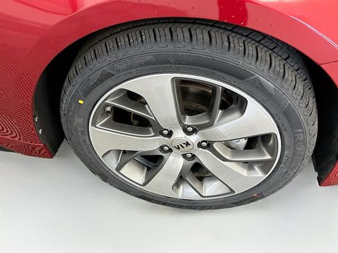 Used 2020 Kia Optima S FWD image 11