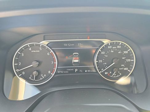 Certified 2025 Nissan Rogue SV FWD image 9
