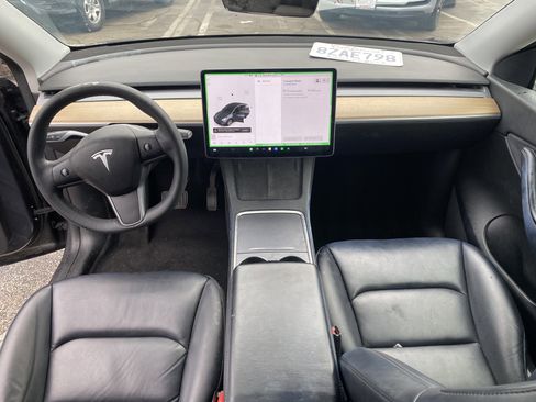 Used 2021 Tesla Model Y Long Range image 16