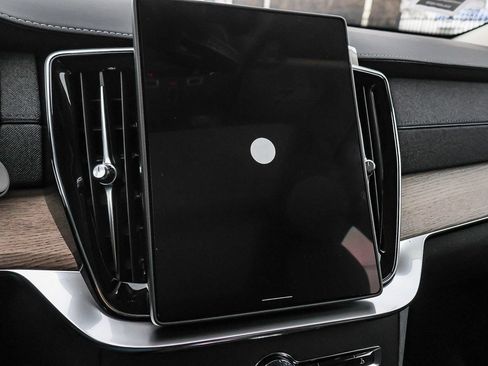 New 2026 Volvo XC90 B6 Plus w/ Protection Package AWD/4WD image 34