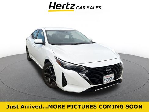 Used 2025 Nissan Sentra SV image 1