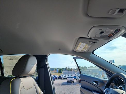 New 2026 Chevrolet Trax ACTIV w/ Driver Confidence Package image 16