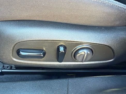 Used 2023 Chevrolet Malibu LT image 30