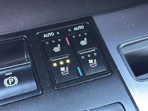 Used 2022 Lexus RX 350 F Sport w/ Accessory Package image 32