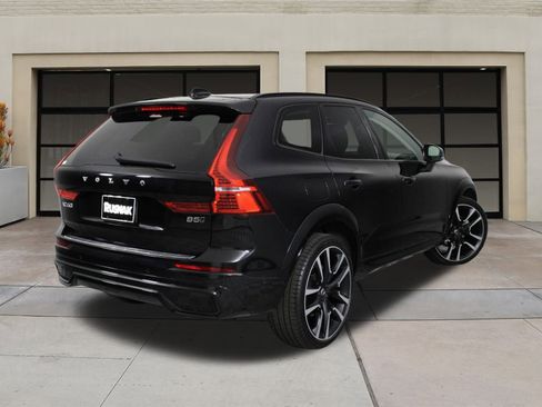Certified 2023 Volvo XC60 B5 Ultimate image 4