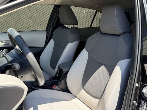 Used 2020 Toyota Corolla LE w/ Carpet Mat Package (TMS) FWD image 16
