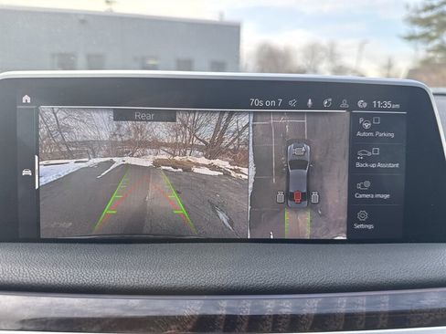 Used 2022 BMW 750i xDrive image 11