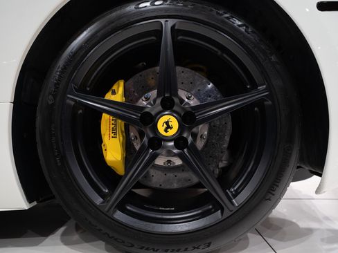 Used 2013 Ferrari 458 Spider RWD image 50