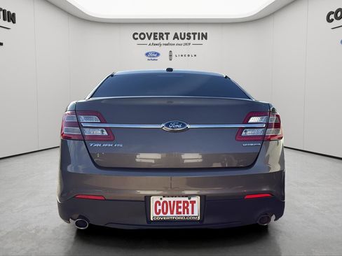 Used 2016 Ford Taurus SE image 4