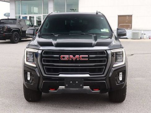 Used 2024 GMC Yukon XL AT4 w/ Technology Package AWD/4WD image 2
