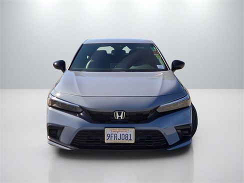 Used 2023 Honda Civic Sport image 2