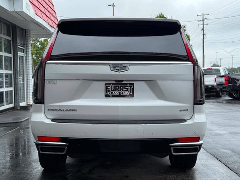 Used 2021 Cadillac Escalade Premium Luxury Platinum AWD/4WD image 4
