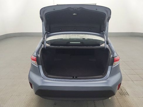 Used 2025 Toyota Corolla LE FWD image 29
