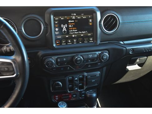 Used 2022 Jeep Wrangler Unlimited Rubicon 4xe w/ Steel Bumper Group image 19