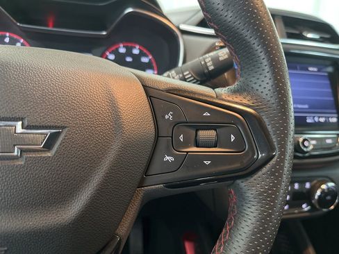 Used 2022 Chevrolet TrailBlazer RS w/ Convenience Package AWD/4WD image 7