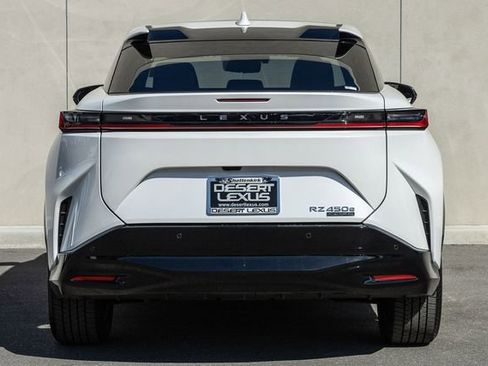 Used 2025 Lexus RZ 450e 450e Premium image 4