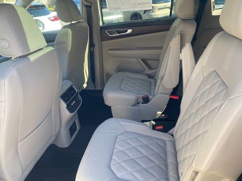 New 2026 Volkswagen Atlas SEL Premium R-Line image 9