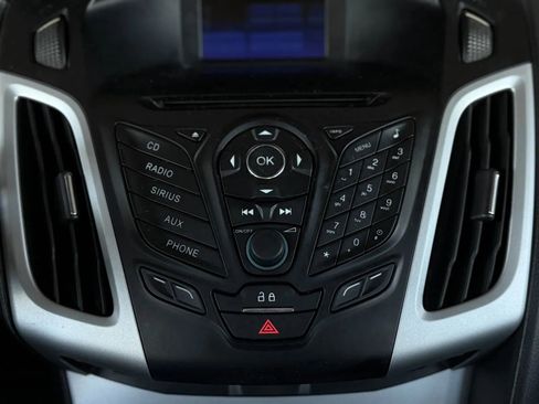 Used 2013 Ford Focus SE FWD image 28