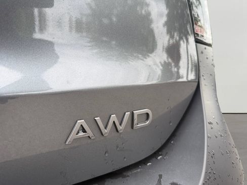 Used 2025 Nissan Kicks S AWD/4WD image 31