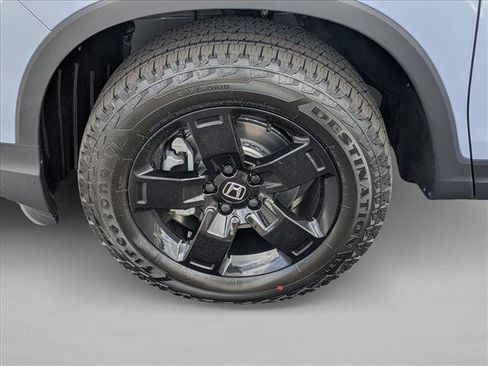 New 2026 Honda Ridgeline Black Edition image 9