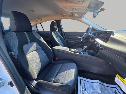 New 2026 Nissan Sentra SV w/ SV Convenience Package FWD image 8