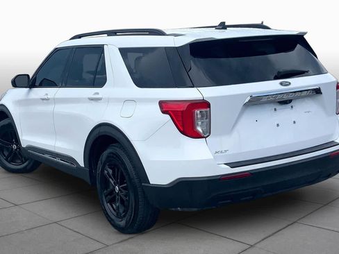 Used 2022 Ford Explorer XLT RWD image 12
