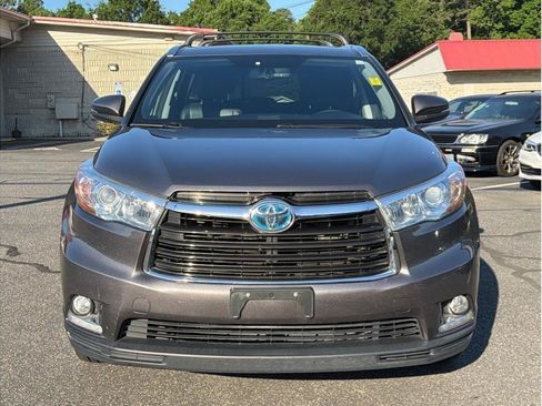 Used 2015 Toyota Highlander Limited AWD/4WD image 2