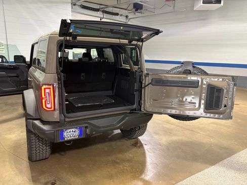 New 2025 Ford Bronco Badlands w/ Sasquatch Package AWD/4WD image 27