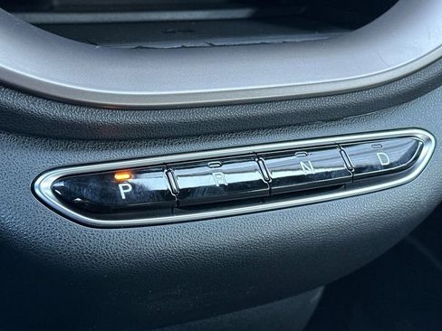 New 2025 FIAT 500 e image 19