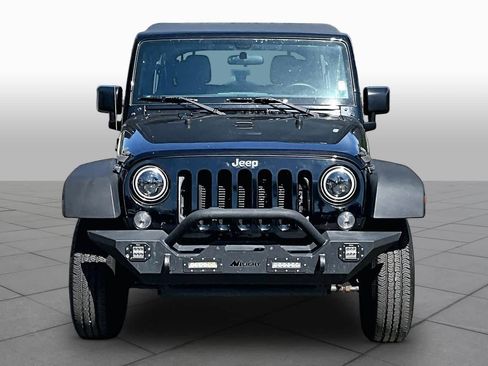 Used 2017 Jeep Wrangler Unlimited Sport w/ Connectivity Group AWD/4WD image 4