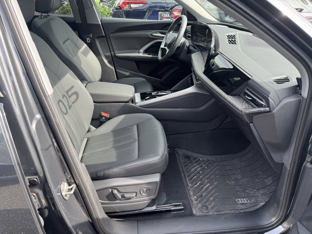 Used 2025 Audi Q5 Premium w/ Convenience Package AWD/4WD image 30