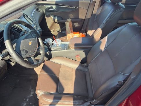 Used 2015 Chevrolet Impala LT FWD image 7