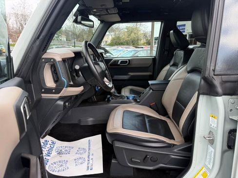 Used 2022 Ford Bronco Wildtrak AWD/4WD image 23