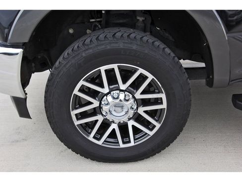 Used 2019 Ford F250 Lariat w/ FX4 Off-Road Package AWD/4WD image 30