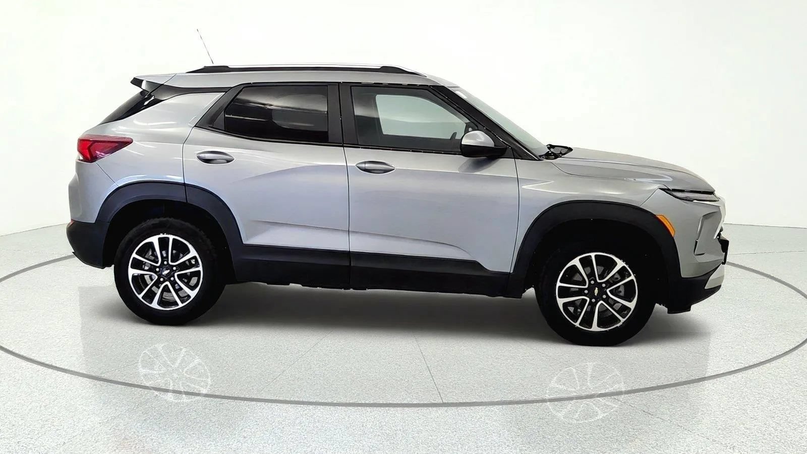 Used 2025 Chevrolet TrailBlazer LT AWD/4WD image 10