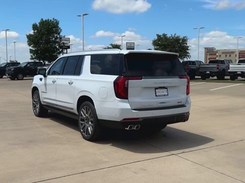 New 2026 GMC Yukon XL Denali Ultimate AWD/4WD image 7