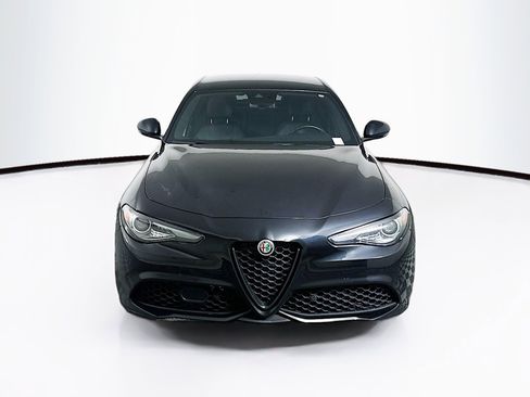 Used 2022 Alfa Romeo Giulia Sprint image 2