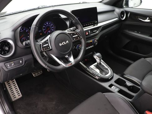 Used 2023 Kia Forte GT-Line w/ GT-Line Technology Package image 13