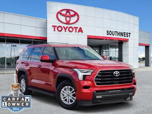 Used 2024 Toyota Sequoia SR5 image 1