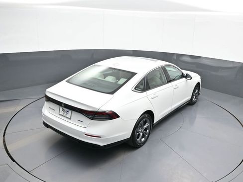 Certified 2024 Honda Accord EX-L image 37