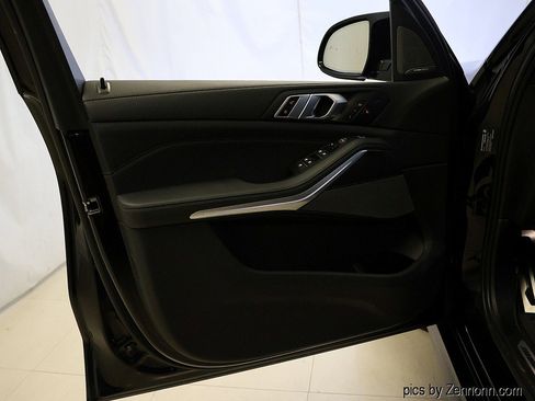 Certified 2025 BMW X5 M60i w/ Climate Comfort Package image 28