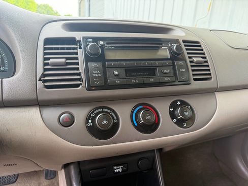 Used 2003 Toyota Camry LE FWD image 17