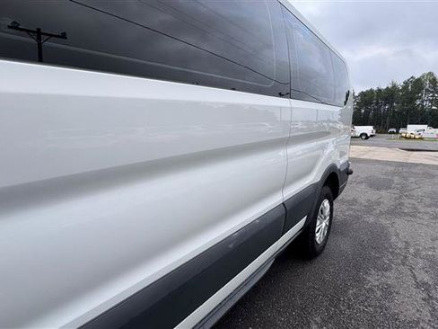 Used 2016 Ford Transit 350 XLT RWD image 15